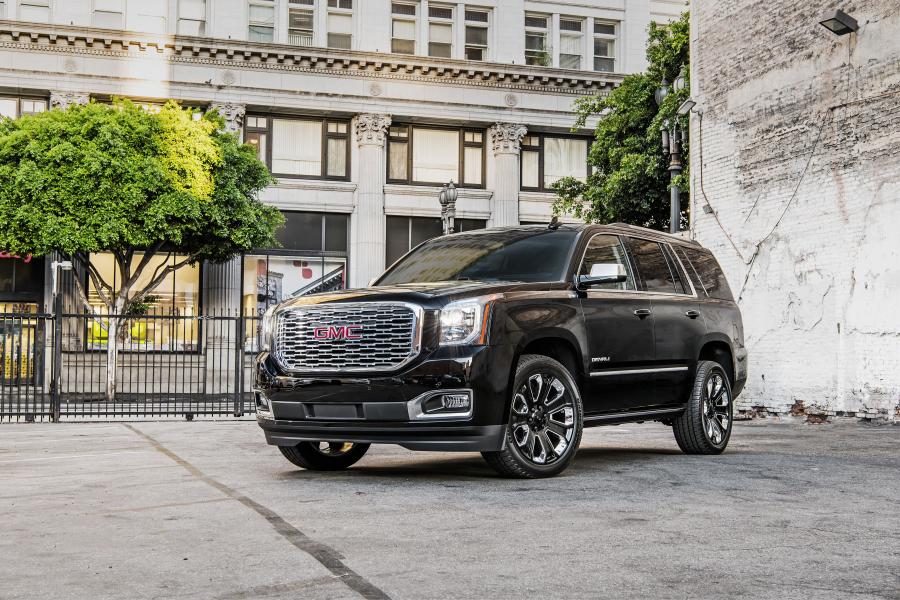  GMC Yukon Denali Ultimate Black (GMTK2UG) 2017 года  (фото 1 из 9)